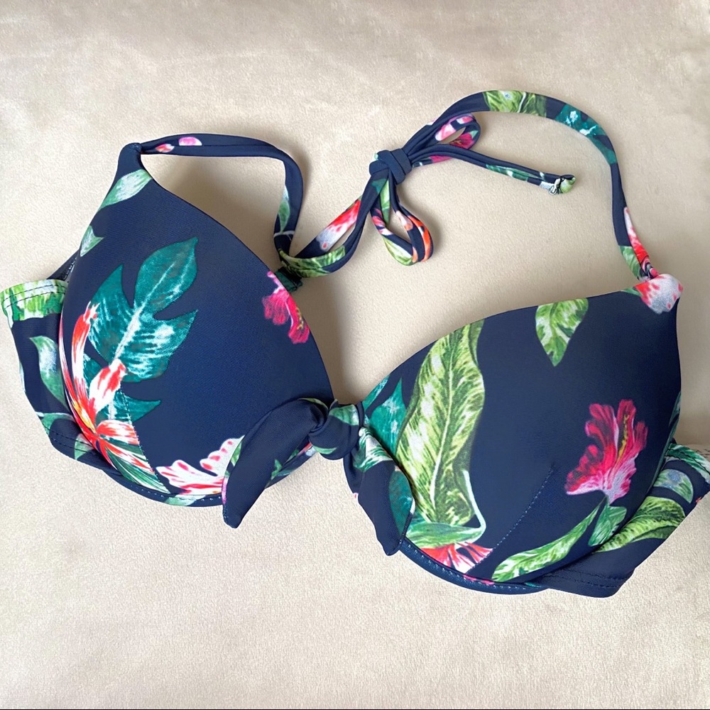 Shein Navy Blue Knot Front Underwire Halter Bikini Top Size Medium